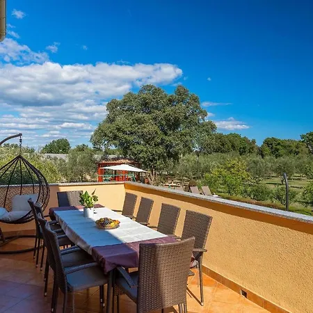 Holiday home Divina *