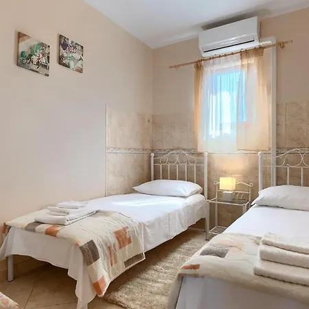 Holiday home Divina Medulin